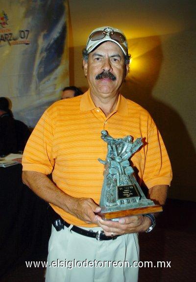 Fernando Idunarte Palacios, ganador en Categoría Seniors Uno.