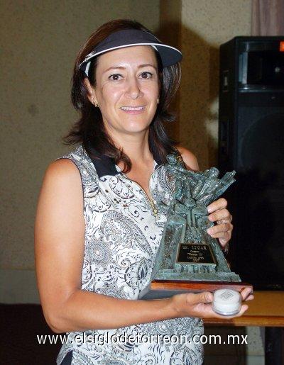 Laura Verónica Vega, ganadora Categoria Damas Dos.