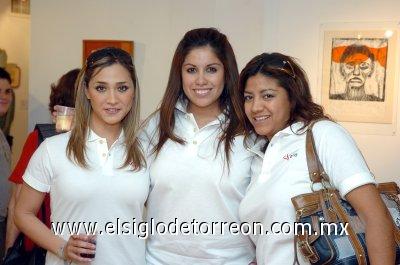 18032007 
Monse Reyes, Estefanía P. y María Fernanda Gutiérrez.