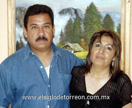 18032007 
Armando Yañez y Elva Rivas.