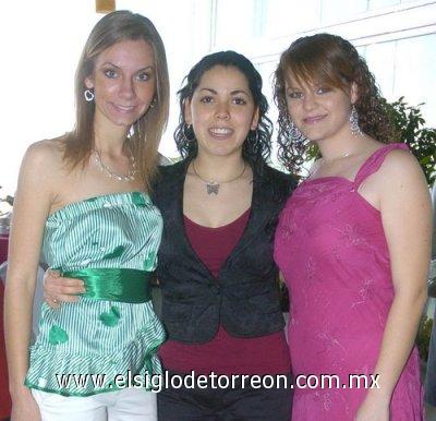 20032007
Priscilla, Pamela y Bertha Alicia de la Fuente.