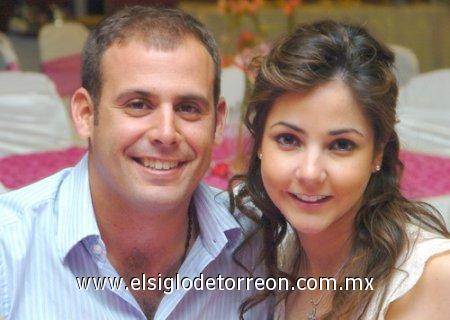 19032007
Luis Miguel Pérez y Dora Alicia Flores.