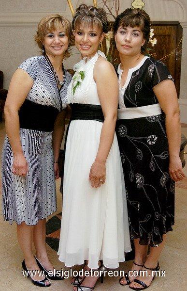 26032007
Violeta con sus hermanas Alicia Holguín de Aguilar y Ángeles Holguín de Corral