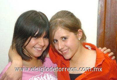 25032007
Estefanía Martín del Campo y Azucena Alba.