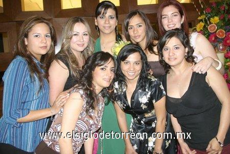 25032007
Marcela Lugo Serrato junto a sus primas Olga Lilia de Luna, Érika Vázquez, Lupita Lugo, Elsa Sánchez, Lety y Ale Lugo y Gaby Reynoso, en la despedida que le ofrecieron por su próxima boda con Édgar Sánchez Zavala.