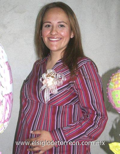 25032007
Nayeli Galván Pámanes, en su fiesta de canastilla.