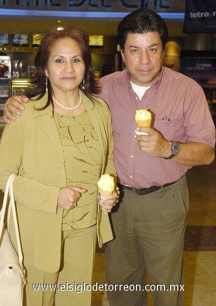 29032007 Juan Van Der Elst Costa y Rosalba Ríoas de Van Der Elst