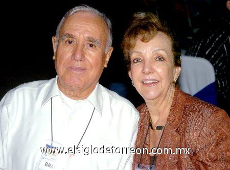 31032007
Héctor Medina y Carmen Aguís