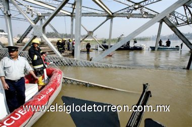 Destruye bombazo puente en Bagdad