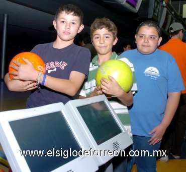 08042007
Diego Izaguirre Von Bertrab, Daniel Echávarri Castañeda y Memo Álvarez.