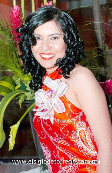 10042007
Alejandra Bejarano Alonso, se casará en breve con Luis Chávez.