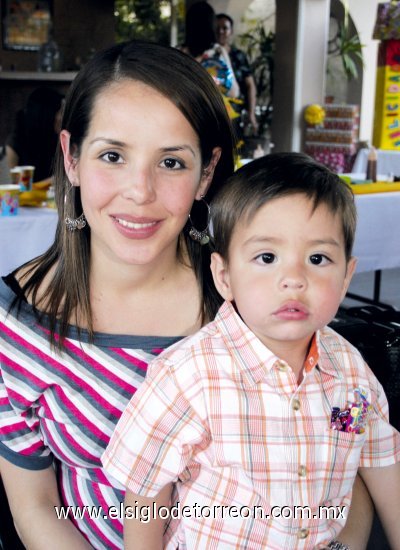 Claudia de Garza y Alfredo Garza.
