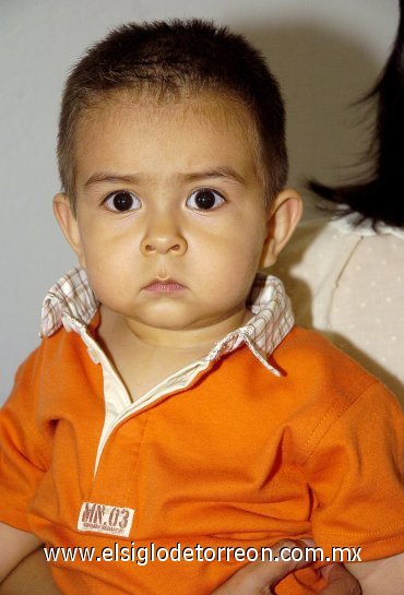 14042007
Adrián Robles Ortíz fue festejado por su primer cumpleaños; es hijito de Raúl y Silvia Robles