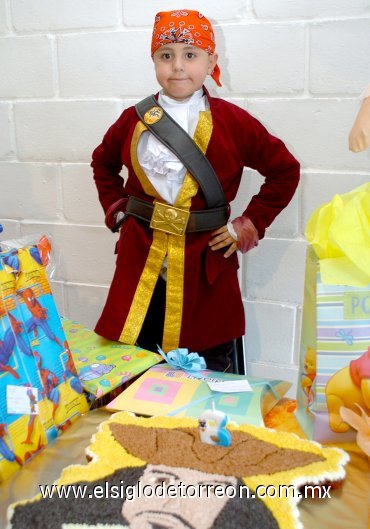 15042007
Rafael Salazar Catillo, el día que festehjó su sexto cumpleaños como un verdadero Pirata del Caribe