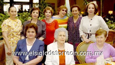 14042007
Irma de Sosa, María de Braña, Martha de Ubieto, Rosa de Sada, Lety de Treviño, Irma de Froto, Marina de Pruneda, Maruca de Ppadópulos y Matilde de Ruenes