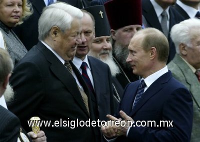Propusó como su sucesor al actual presidente ruso, Vladímir Putin, elegido en marzo de 2000.