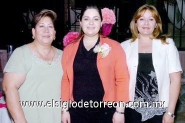 26042007
Tenssy del Río, en la despedida de soltera que le ofreció su mamá Tenssy Robles y suegra Cony Guzmán.
