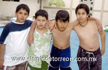 19042007
Arath Reyes festejó su cumpleaños junto a Yamil Reyna, Julio Estefan y Mario Vázquez