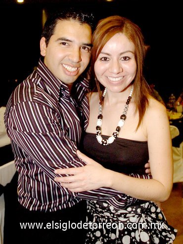28042007
Carlos Ortiz y Nadia Jaramillo