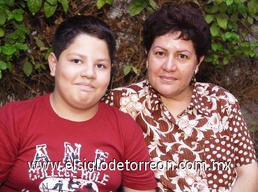 29042007
Alejandro Herrera y Angélica Rentería.