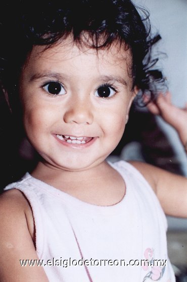 29042007
Ariana Varela Mendoza cumplió tres años el pasado 28 de abril, motivo por el cual fué felicitada por su papá Antonio Varela.