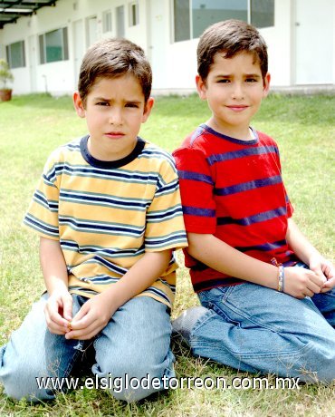 30042007
Esteban y Emilio Russek Torres.