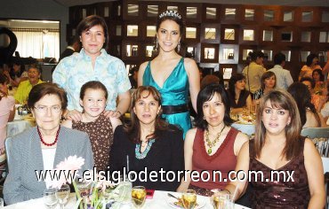29042007
Marli Russek de Sánchez, Pilar Moreno de Sánchez, Gaby de Escalante, Caty de Bejarano, Marli Sánchez, Marli Sofía López y la princesa actual del Campestre Pili Sánchez