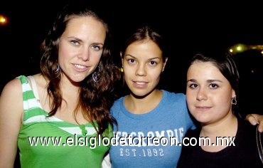 03052007
Alexis Navarro, Adriana Sauza y Ángela Diez.