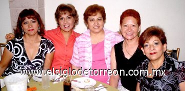 11052007
Mayela Rodríguez de Romero, Paty Ávila de López, Consuelo de Escamilla, Inés de Sandoval y Gaby de Lucatero.