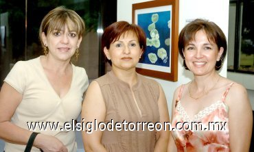 13052007
Leticia Pérez, Lupina de Amaya y Ana de Valenzuela.