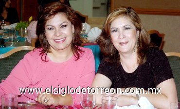 13052007
Rosy de la Rosa y Mercedes de Chávez.