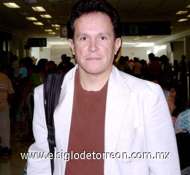 13052007

Víctor Corona viajó a Cancún.