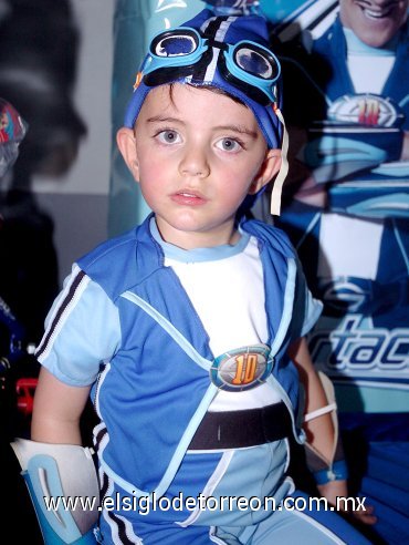 17052007
Polo Villanueva López, en su festejo por su cumpleaños número tres.