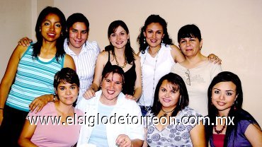 15052007
Conchita Valdés, Bárbara Ramírez, Ivonne Díaz, Roxana Campos, Lily Ramírez, Gaby Gómez, Adi Vélez, Mayté Cota y Aracely de Sánchez.