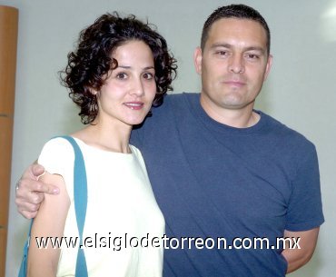 17052007
Eliana Ortega y Marco Rosales viajaron a México.