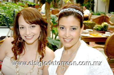 18052007
Érika de la Peña y Charis Giz Garza