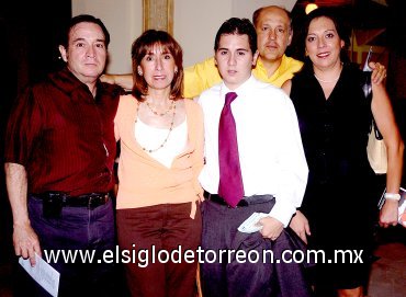 20052007
Manuel Alba Viesca, Martha de Alba, Manolo Alba, Clory Baro y José Luis Baro.