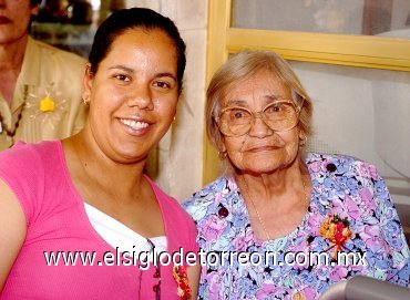 20052007
Victoria Esparza Ramos y Victoria Esparza