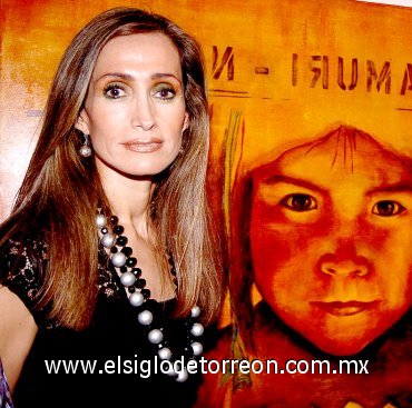 21052007
Alexandra Castro inauguró su muestra titulada Miradas Rarámuris.