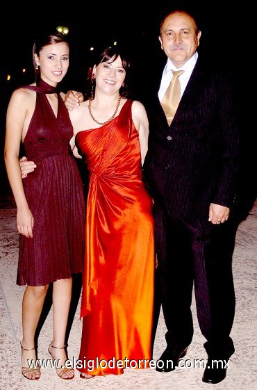 21052007
Ignacio Martínez, María de los Ángeles de Martínez y Valeria Martínez.
