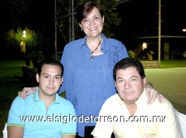 22052007
Germán Madero Allegre, Ana Paula Allegre de Madero y Germán Madero Ruiz.