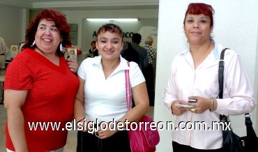 23052007
Guadalupe Núñez, Martha Armijo y Rosalba Gallegos viajaron a Sonora.