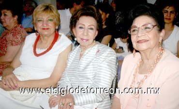 24052007
Rosina de Alvarado, Conchita de Flores y Dora Luz González