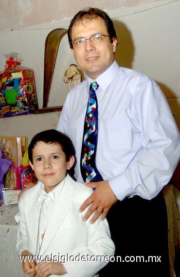 25052007
Joshua con su padrino Rafael Argüello.