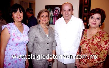 03062007
Cristina Sánchez, Bertha de Cantú, Adolfo Rodríguez y Carola Sánchez.