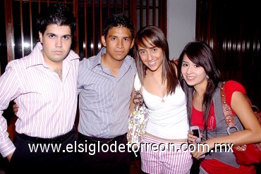 03062007
Daniel Aguilar, José Velázquez, Ale Orozco y Sarahí Betancourt.