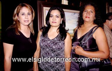 03062007
Guadalupe Sifuentes, María del Carmen Fierro y Felícitas Campos.