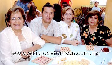 07062007
Élida Herrera, Alejandro Rodríguez, Irma Rodríguez y Ruth Isaís.