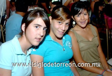 07062007
Mary Carmen Lugo, Brenda González e Ileana.