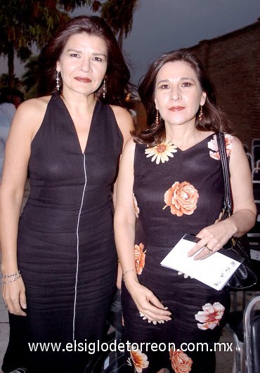 10062007
Lourdes Bernal y Mónica Bernal de Martínez.